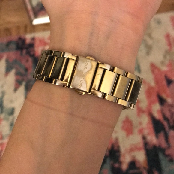 Michael Kors Watch - Picture 5 of 5